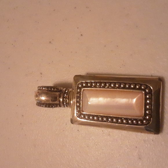 Sterling Silver Mother of Pearl Native American Pendant - Picture 1 of 4